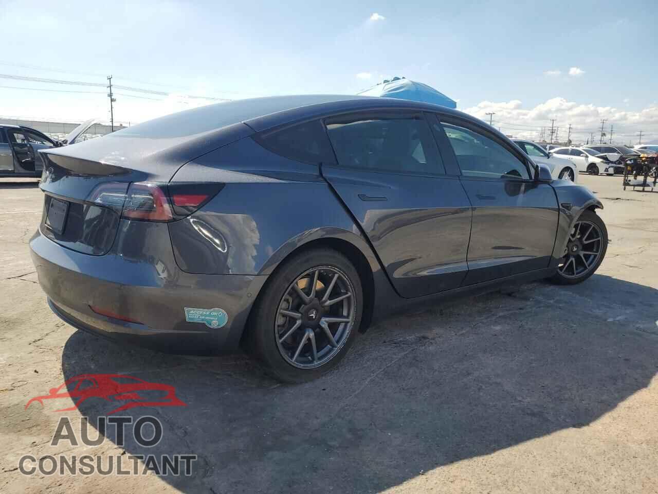 TESLA MODEL 3 2021 - 5YJ3E1EAXMF978003