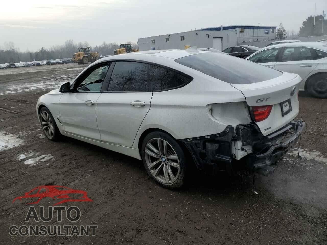 BMW 3 SERIES 2015 - WBA3X5C52FD562123