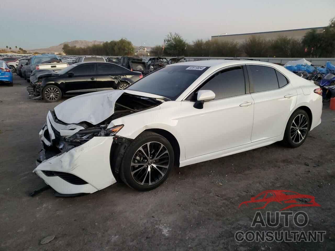 TOYOTA CAMRY 2018 - JTNB11HK6J3009671