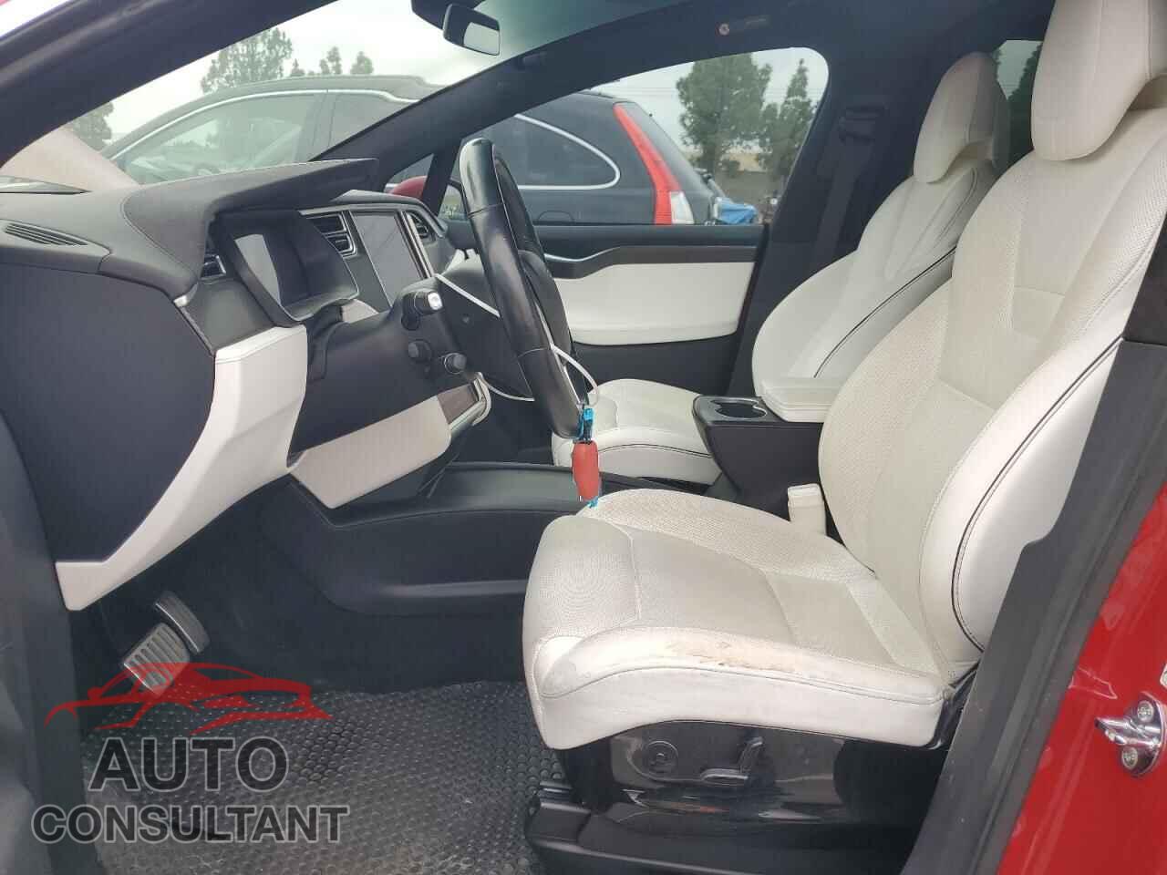 TESLA MODEL X 2016 - 5YJXCAE27GF006458