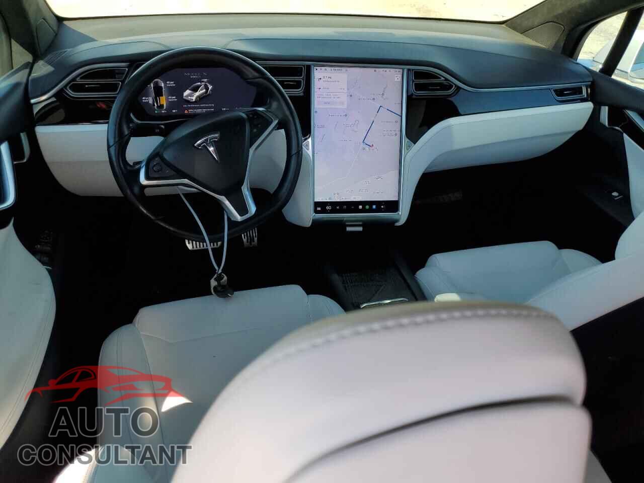 TESLA MODEL X 2017 - 5YJXCDE27HF065724