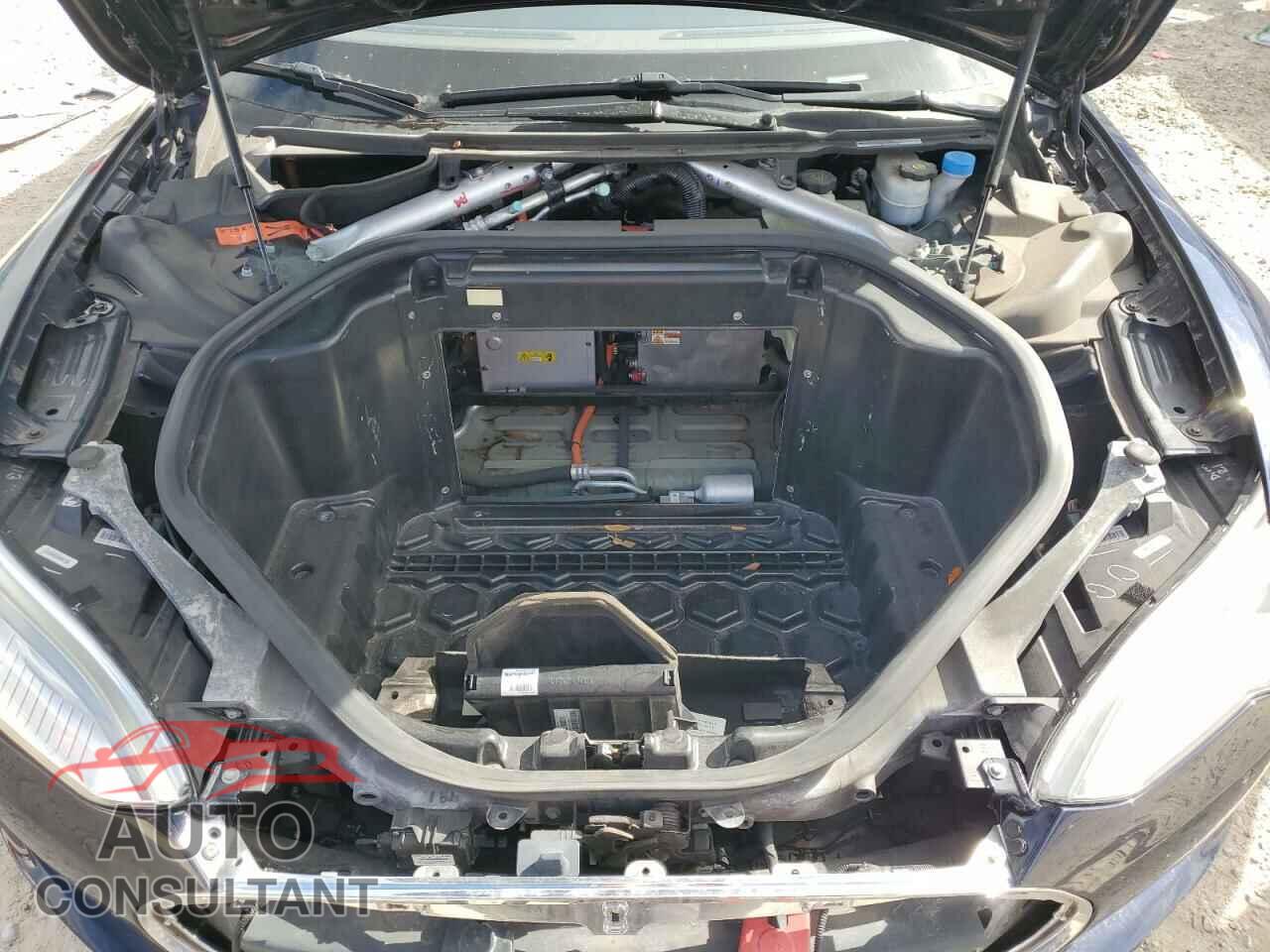 TESLA MODEL S 2014 - 5YJSA1H11EFP51996