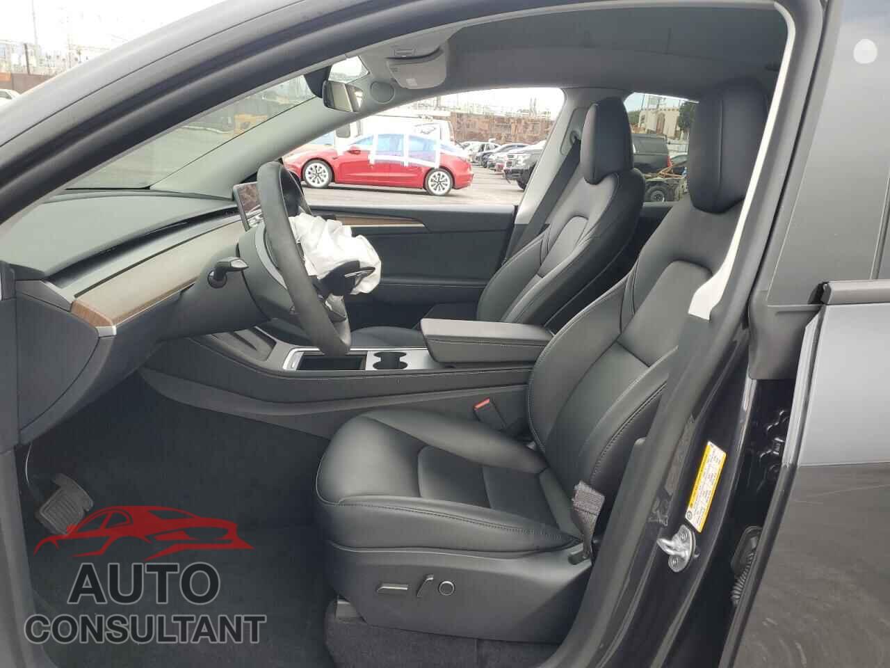 TESLA MODEL Y 2024 - 7SAYGDED3RF096533