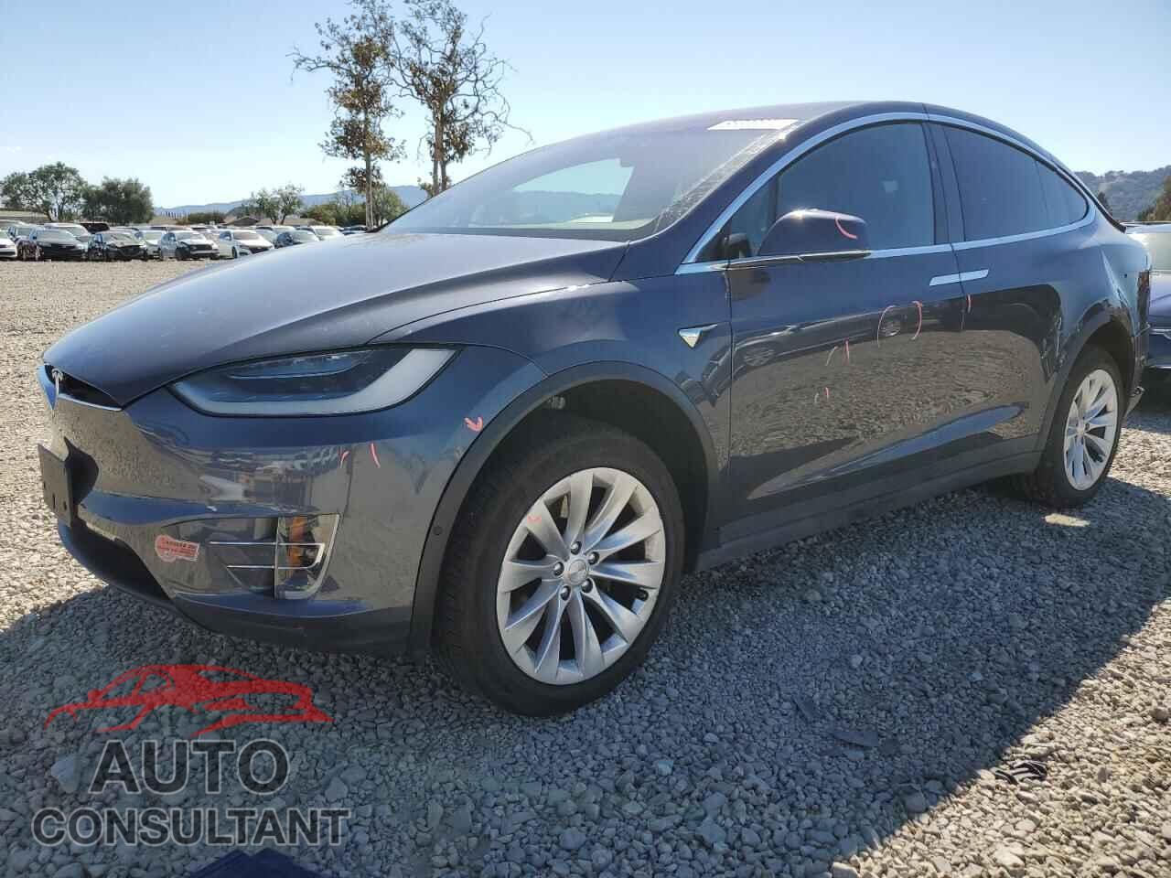 TESLA MODEL X 2020 - 5YJXCBE21LF236805