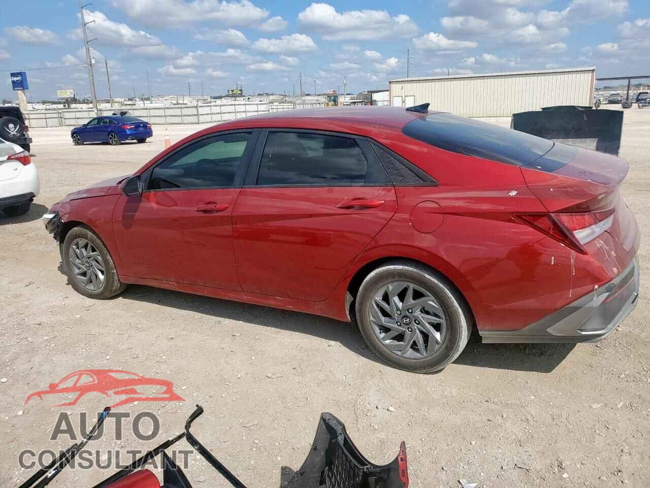 HYUNDAI ELANTRA 2024 - KMHLM4DG2RU794341