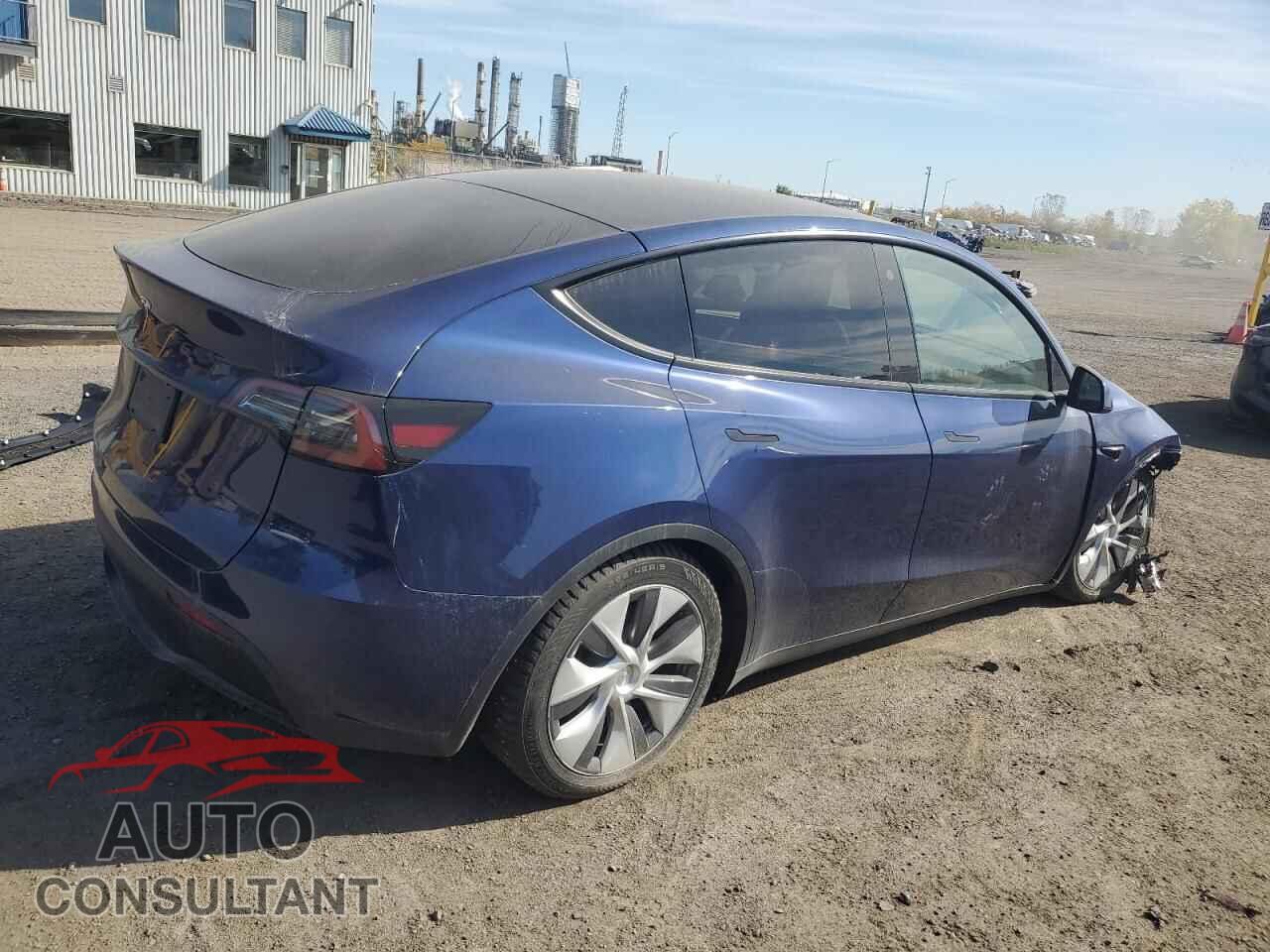 TESLA MODEL Y 2023 - LRWYGDFD8PC227085
