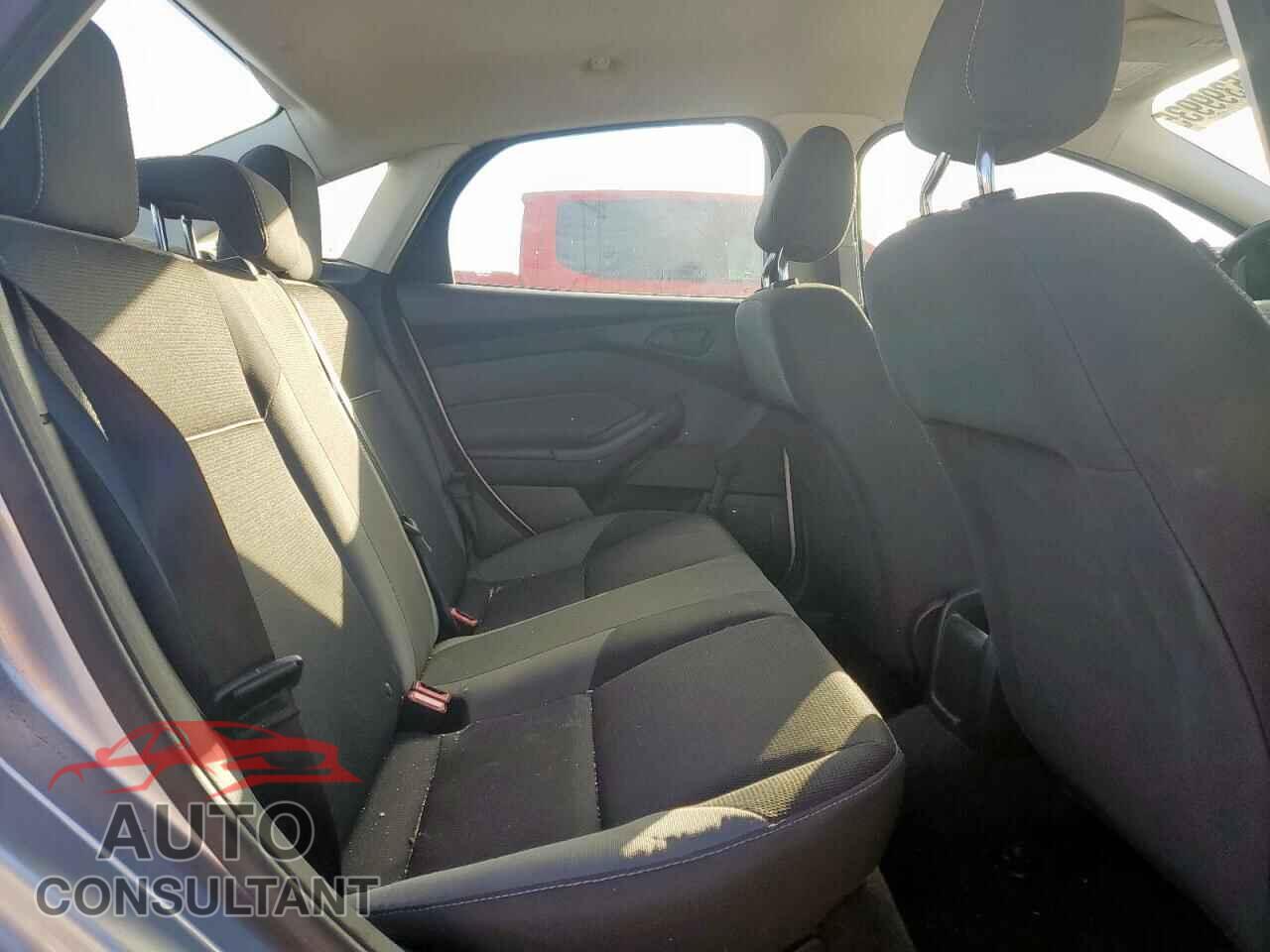 FORD FOCUS 2014 - 1FADP3E26EL210347