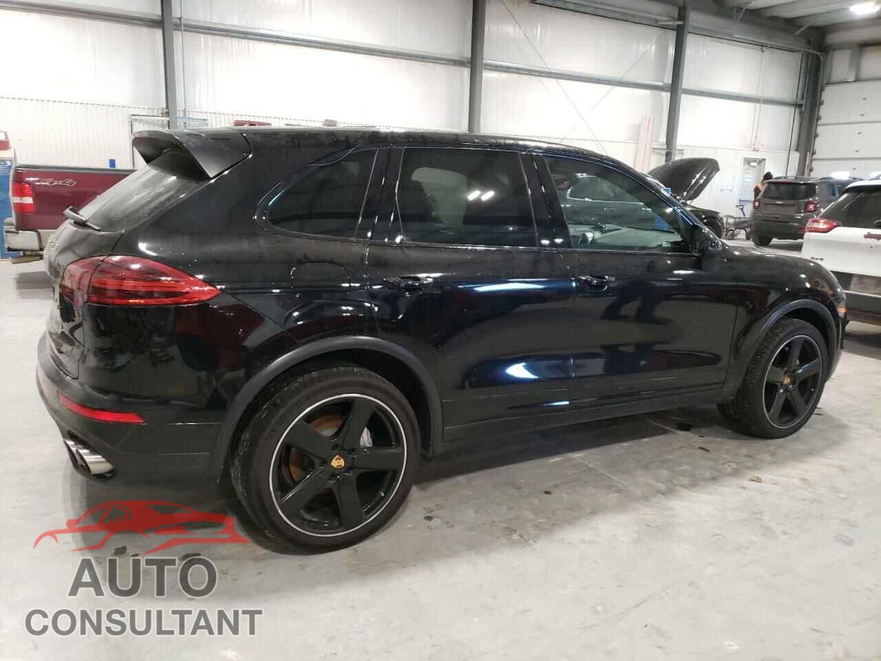 PORSCHE CAYENNE 2016 - WP1AB2A2XGLA94969