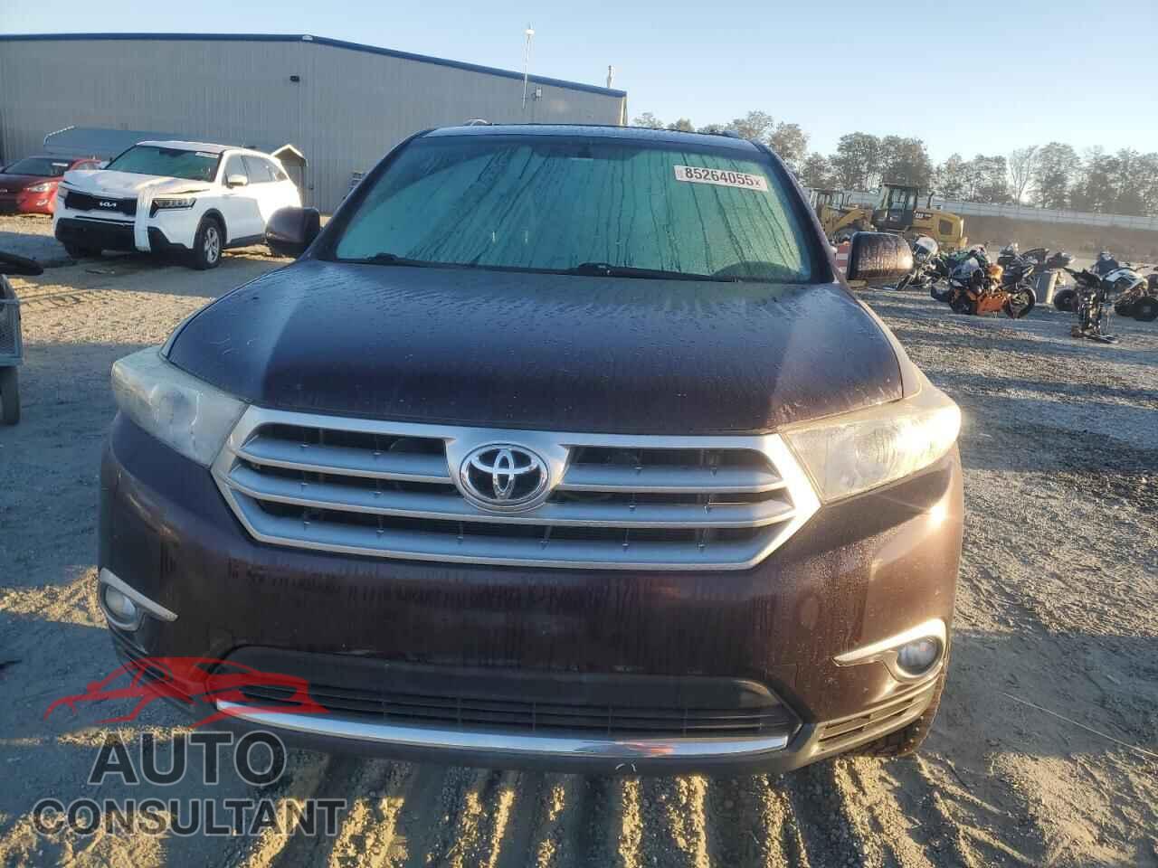TOYOTA HIGHLANDER 2011 - 5TDBK3EHXBS064887