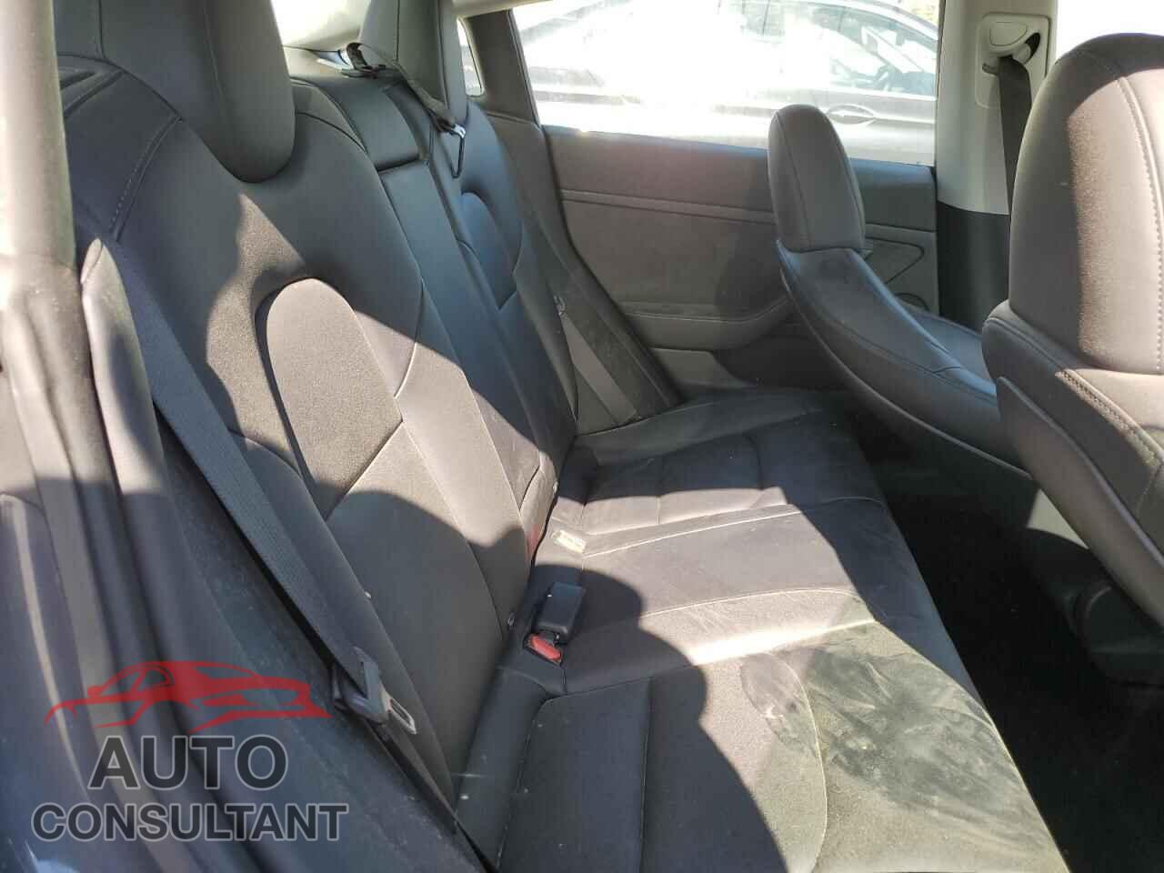 TESLA MODEL 3 2023 - 5YJ3E1EA8PF543839