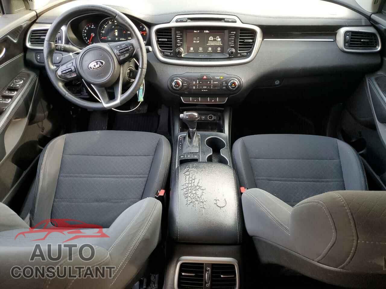 KIA SORENTO 2017 - 5XYPGDA50HG229716