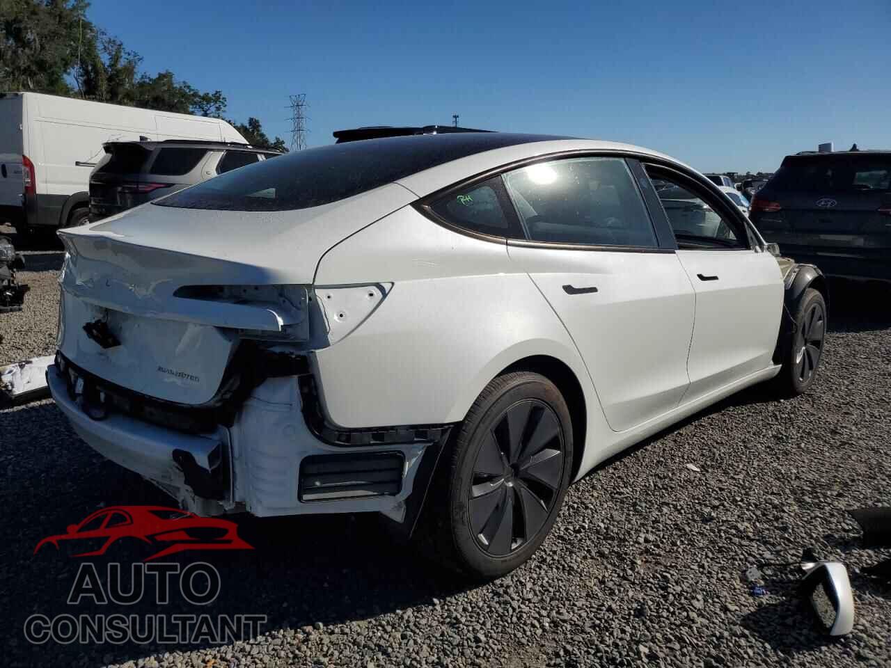 TESLA MODEL 3 2024 - 5YJ3E1EBXRF717034