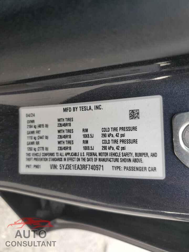 TESLA MODEL 3 2024 - 5YJ3E1EA3RF740971