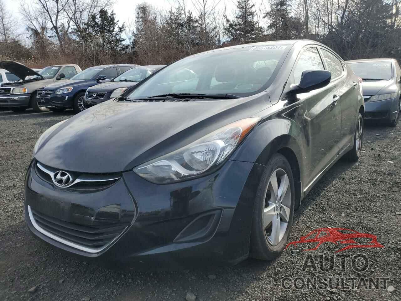 HYUNDAI ELANTRA 2013 - 5NPDH4AE3DH235416