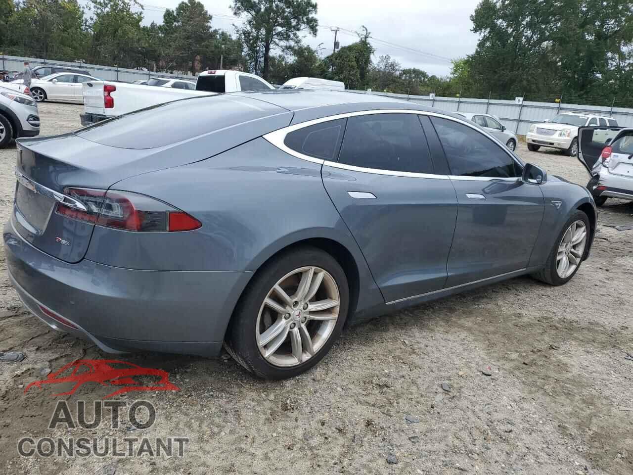 TESLA MODEL S 2013 - 5YJSA1DN4DFP26436