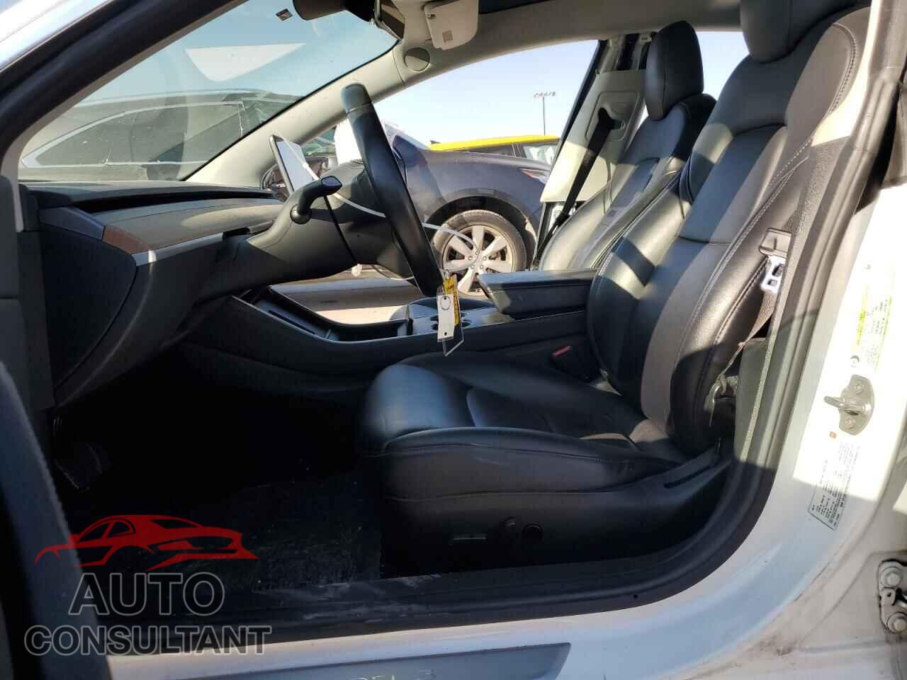TESLA MODEL 3 2018 - 5YJ3E1EA0JF025361