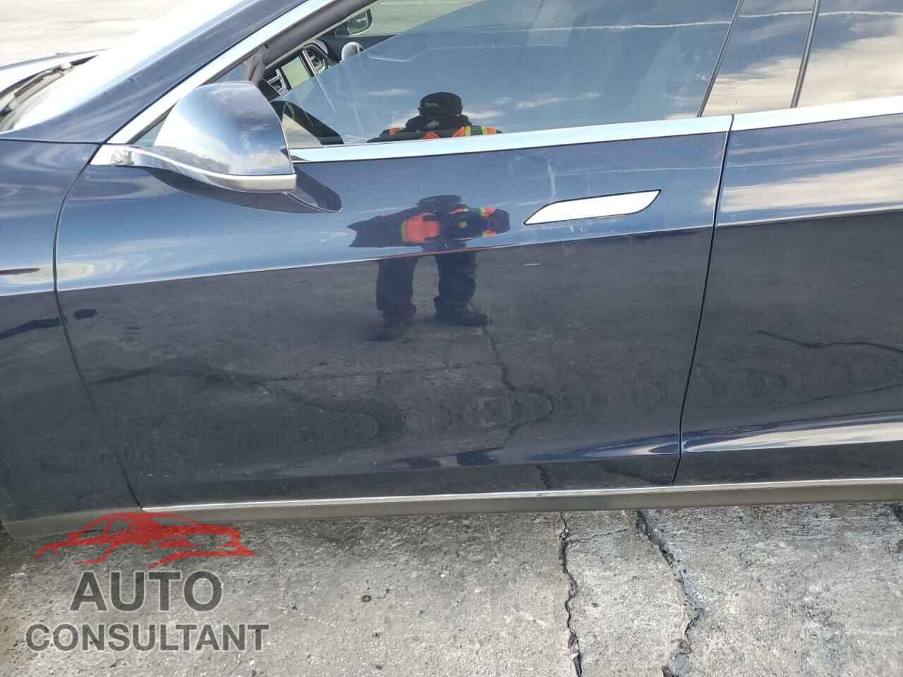 TESLA MODEL S 2014 - 5YJSA1S17EFP39263