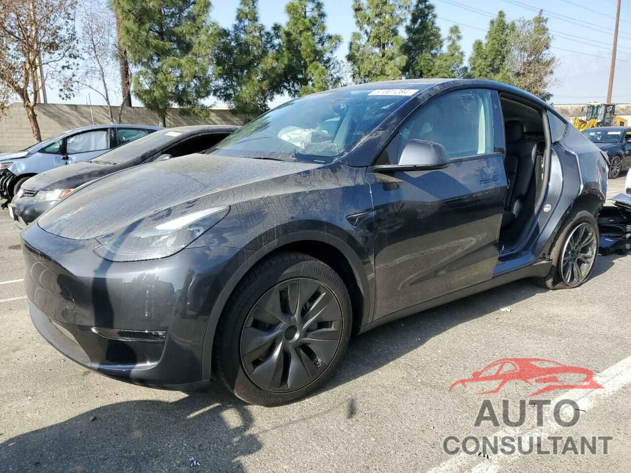 TESLA MODEL Y 2025 - 7SAYGDEE6SF238937