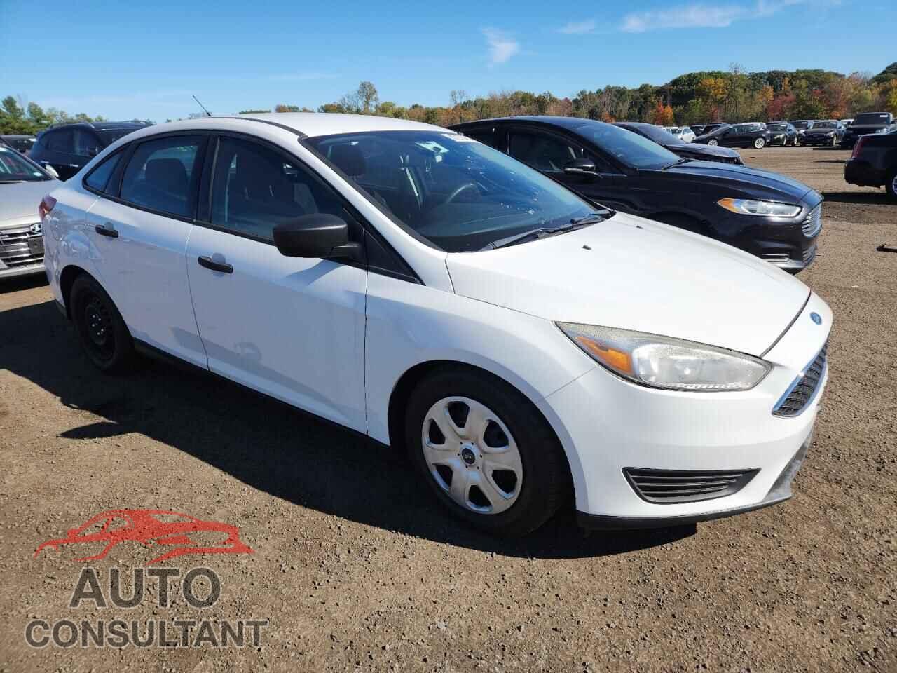 FORD FOCUS 2016 - 1FADP3E22GL218772