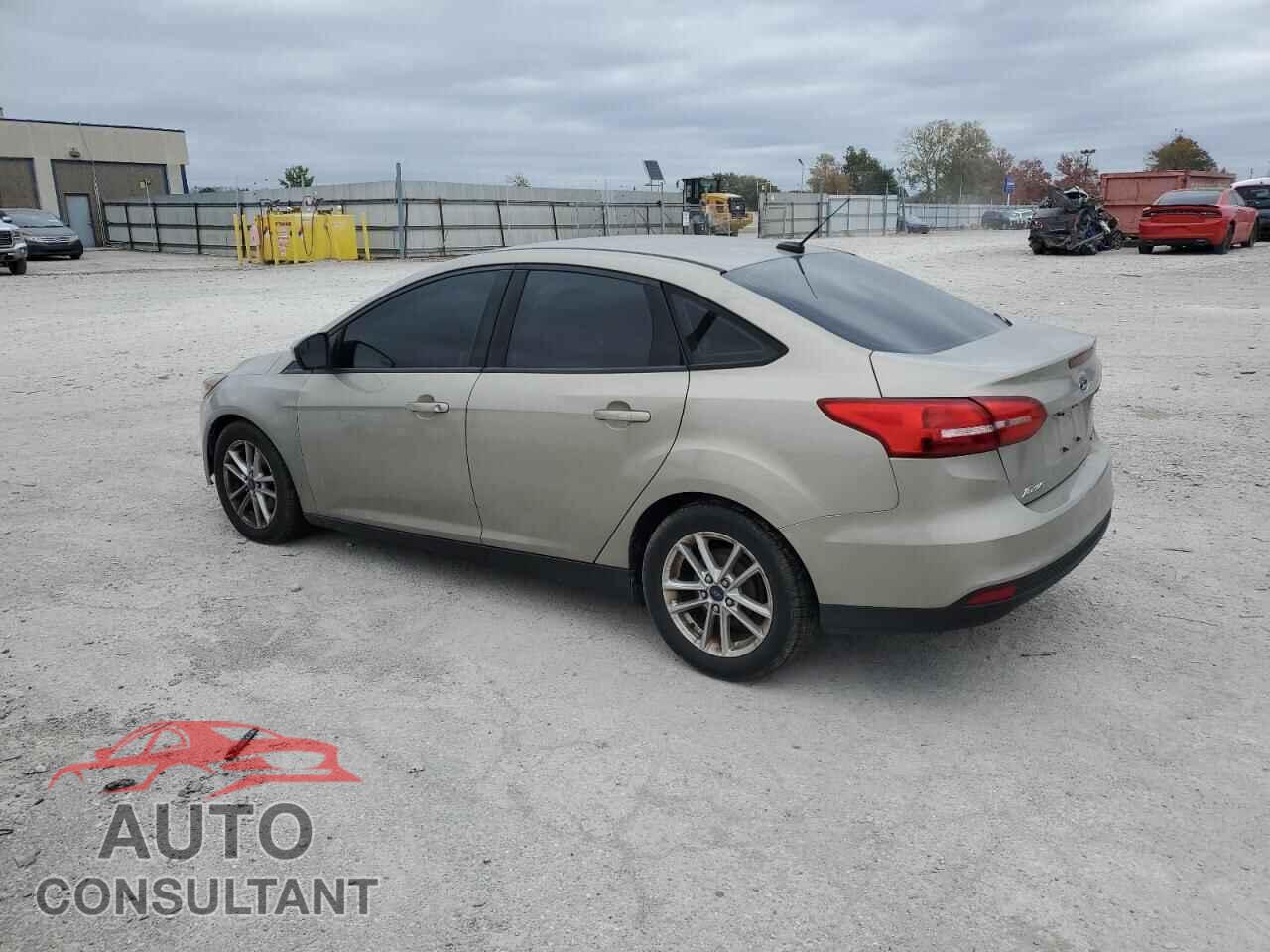 FORD FOCUS 2015 - 1FADP3F20FL381286