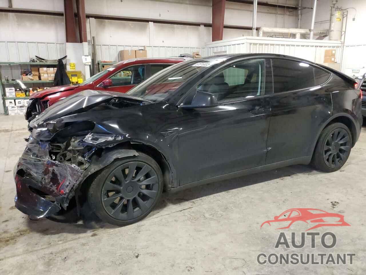 TESLA MODEL Y 2021 - 5YJYGDEE4MF138836