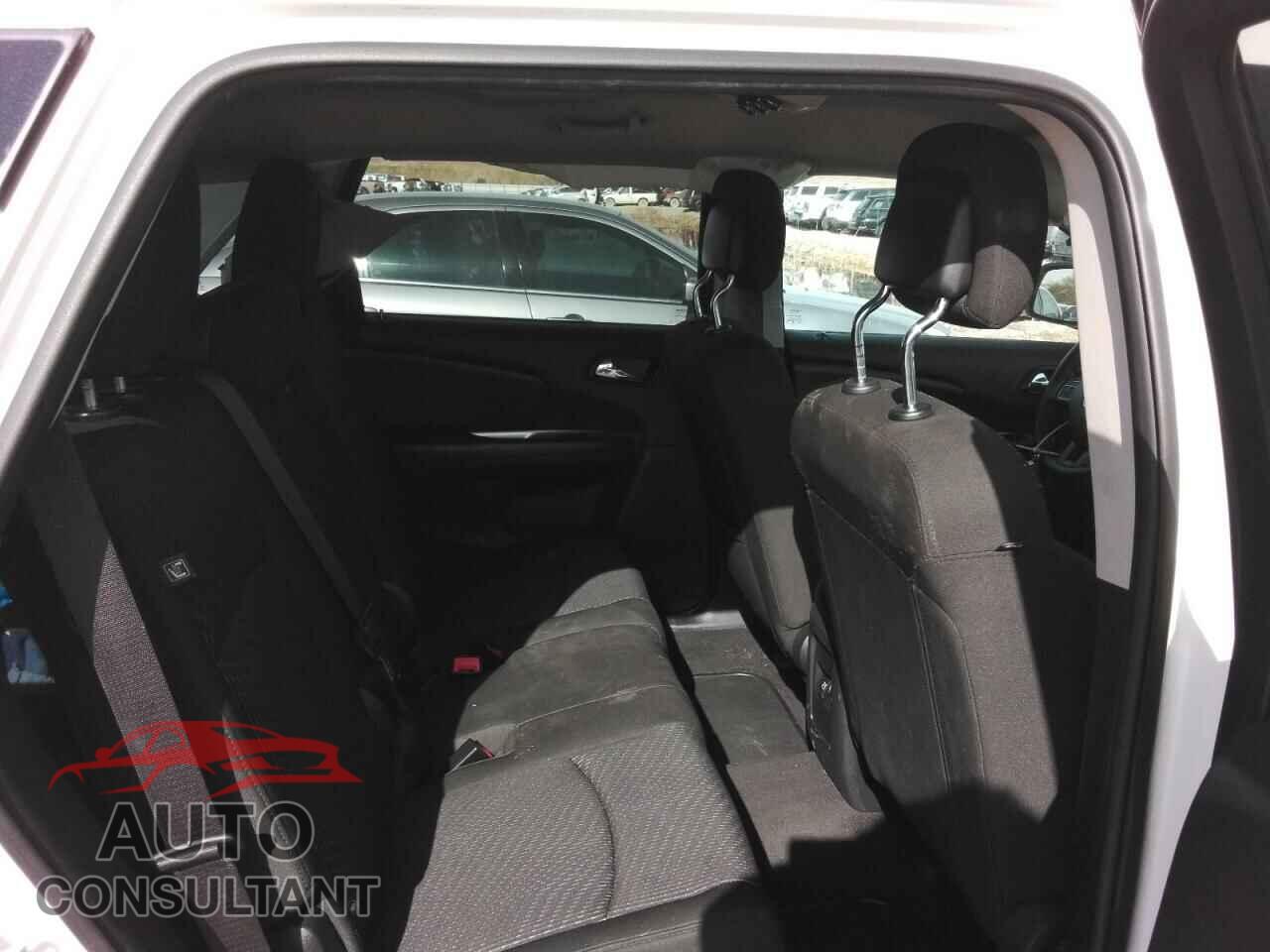 DODGE JOURNEY 2019 - 3C4PDCBB0KT856553