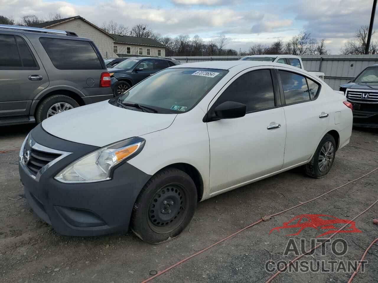 NISSAN VERSA 2019 - 3N1CN7AP7KL861977