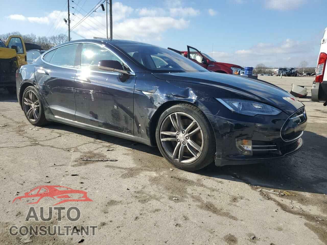 TESLA MODEL S 2013 - 5YJSA1CG7DFP03879