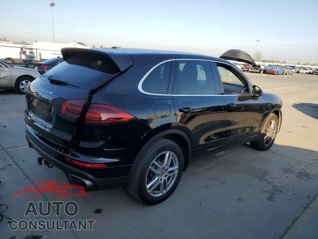 PORSCHE CAYENNE 2016 - WP1AA2A28GKA36433