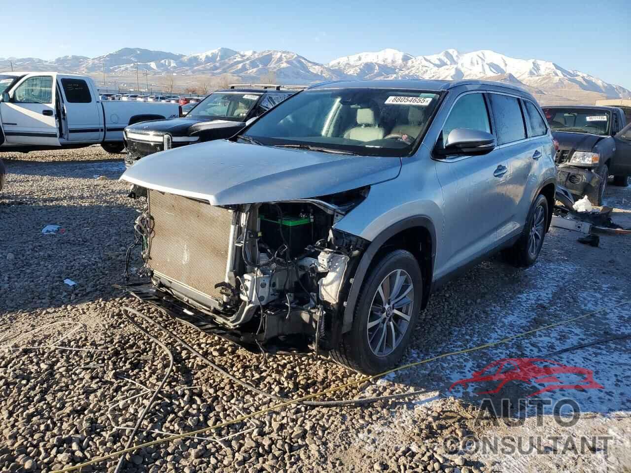 TOYOTA HIGHLANDER 2019 - 5TDJZRFH0KS619807