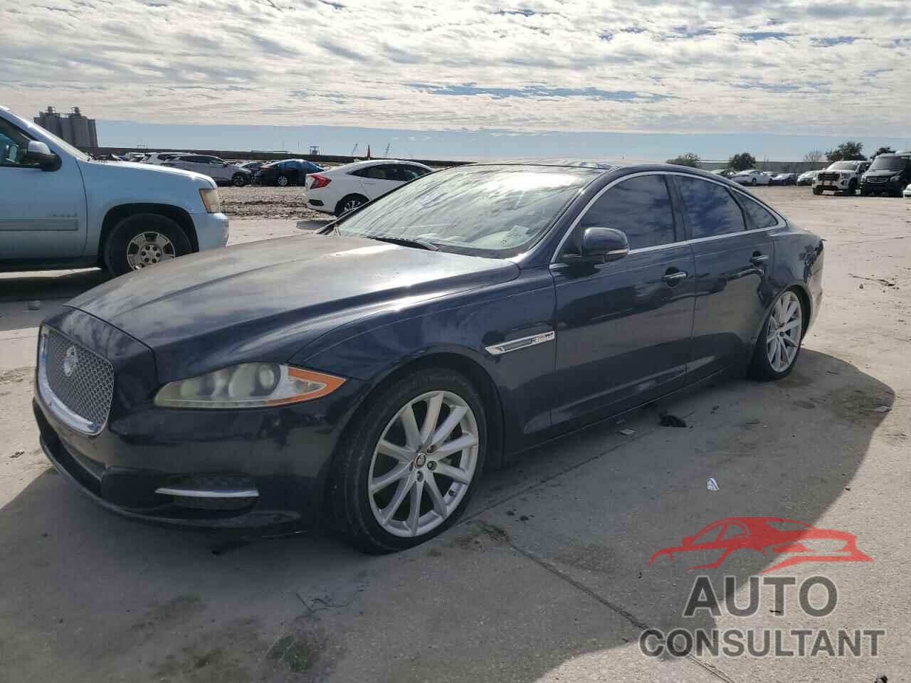 JAGUAR XJ 2011 - SAJWA1CB5BLV13001