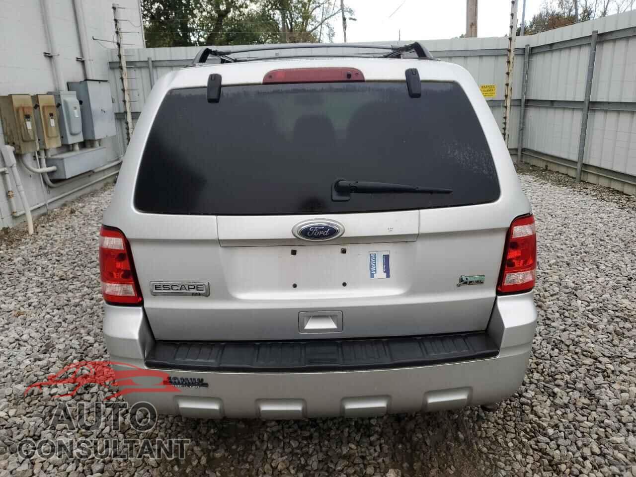 FORD ESCAPE 2010 - 1FMCU9DG2AKD42077