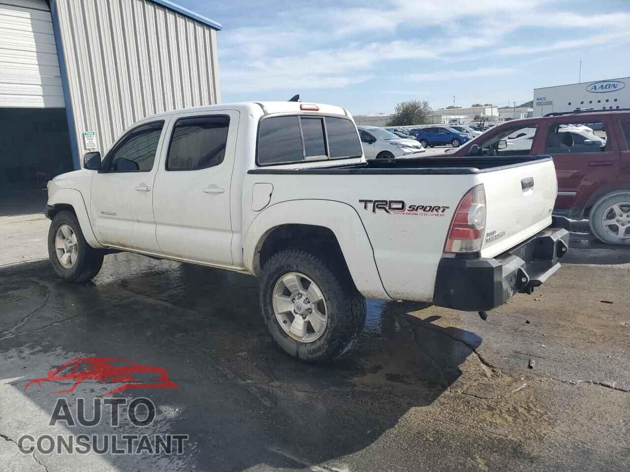 TOYOTA TACOMA 2015 - 3TMLU4EN9FM196670