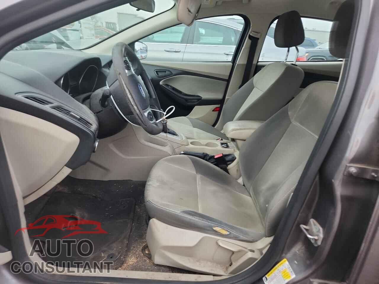 FORD FOCUS 2012 - 1FAHP3F25CL275932