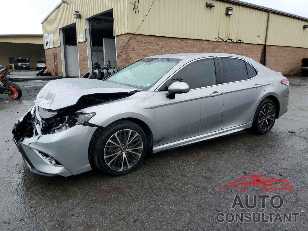 TOYOTA CAMRY 2019 - 4T1B11HK1KU181280