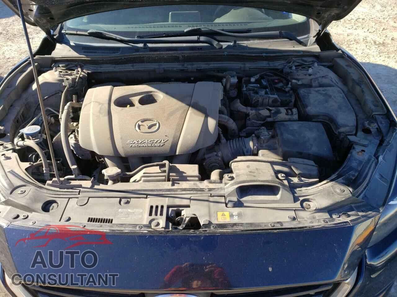 MAZDA 3 2018 - 3MZBN1U74JM219059