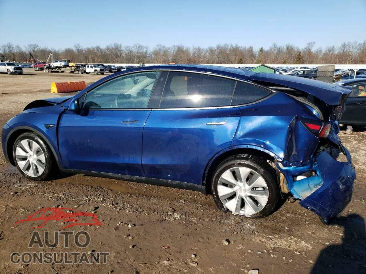 TESLA MODEL Y 2021 - 5YJYGDEE6MF265331