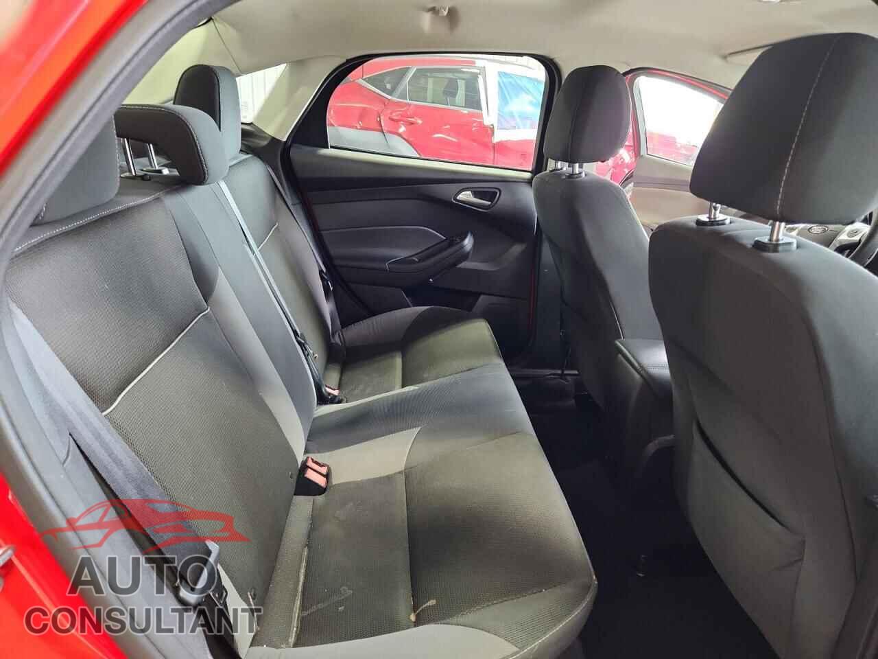 FORD FOCUS 2013 - 1FADP3F22DL243018