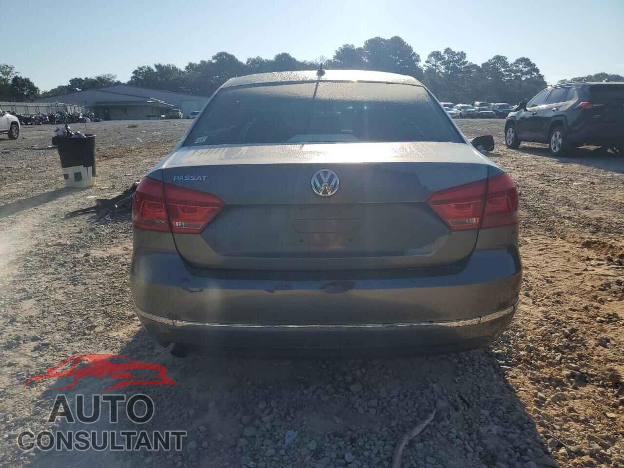 VOLKSWAGEN PASSAT 2013 - 1VWAP7A3XDC059656