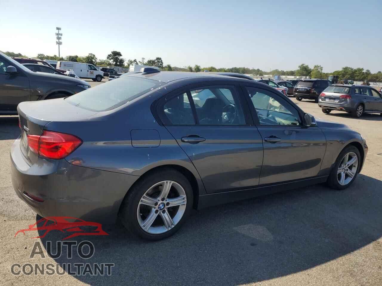 BMW 3 SERIES 2015 - WBA3C3G50FNT51331