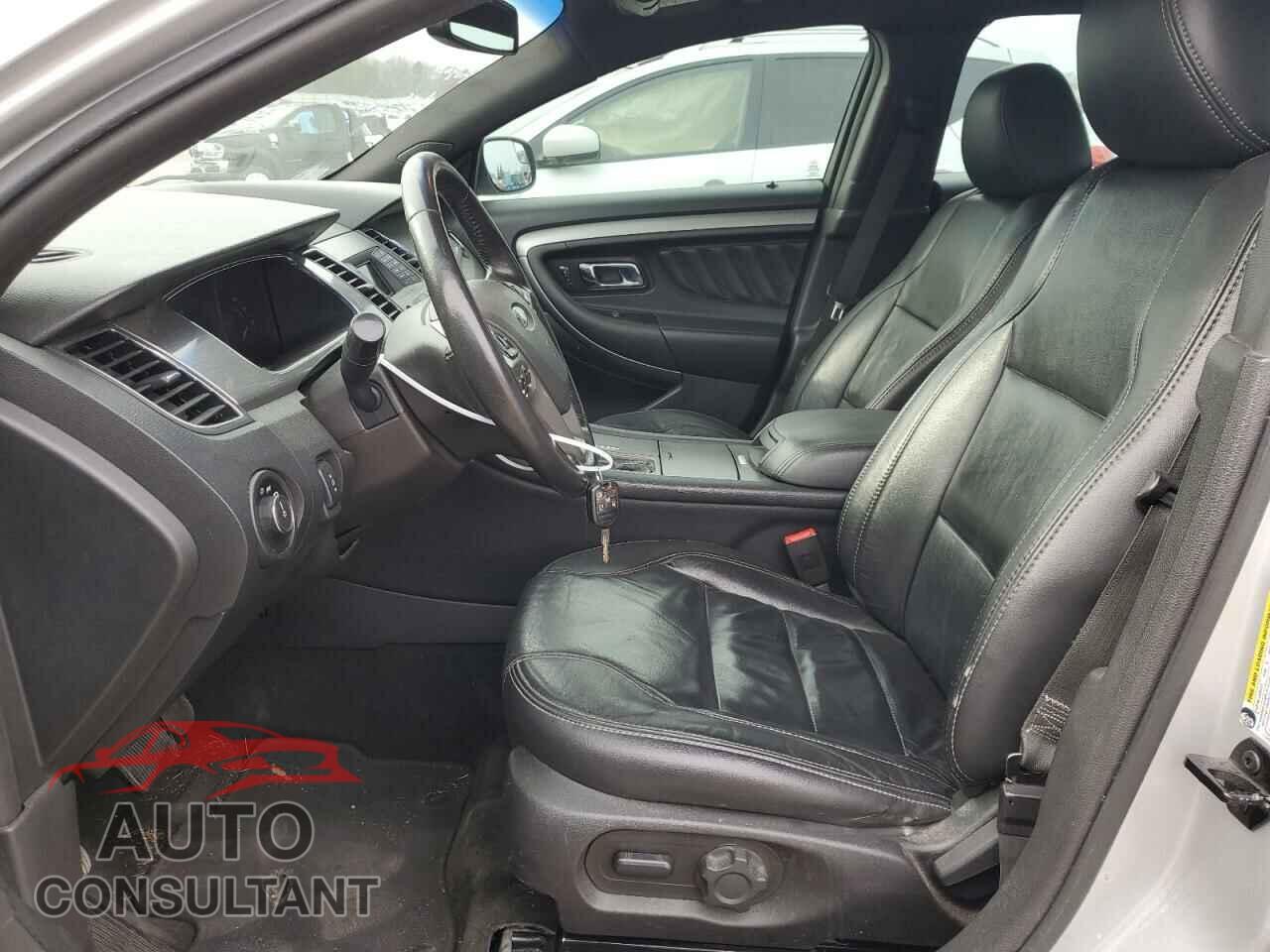 FORD TAURUS 2015 - 1FAHP2H88FG160119