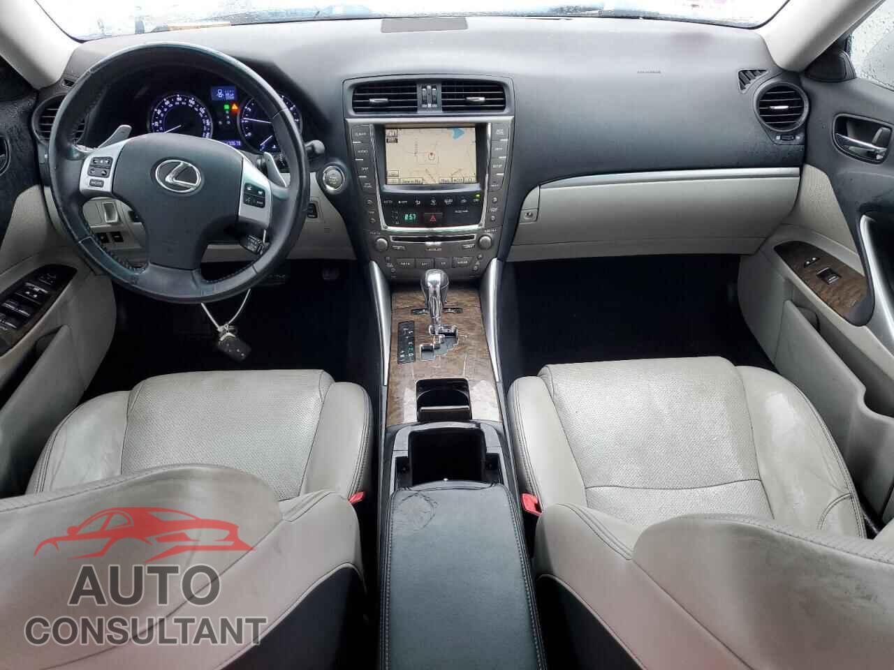 LEXUS IS 2011 - JTHBF5C24B5131941