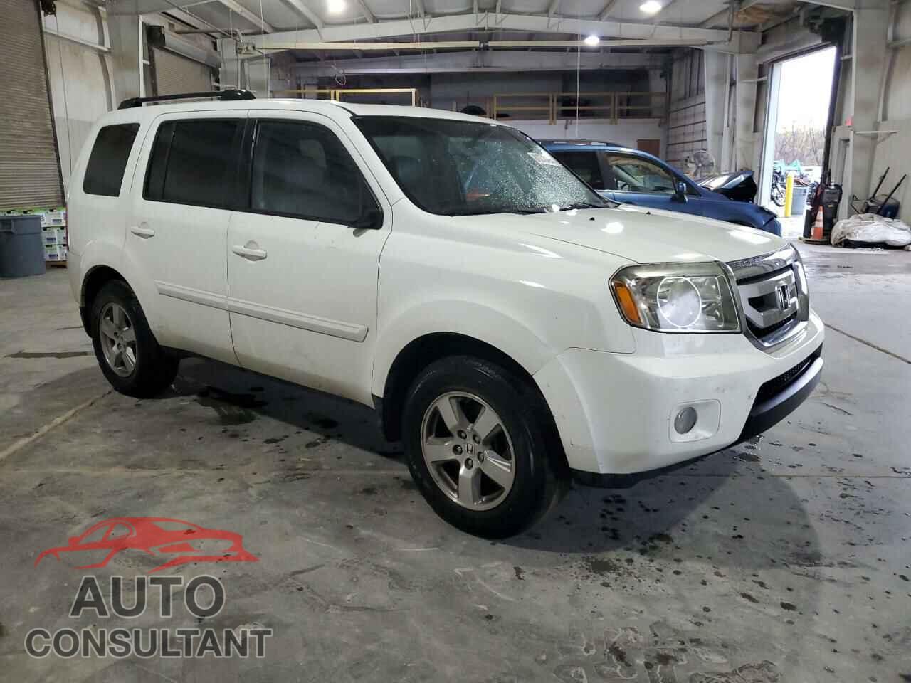 HONDA PILOT 2011 - 5FNYF3H54BB025524