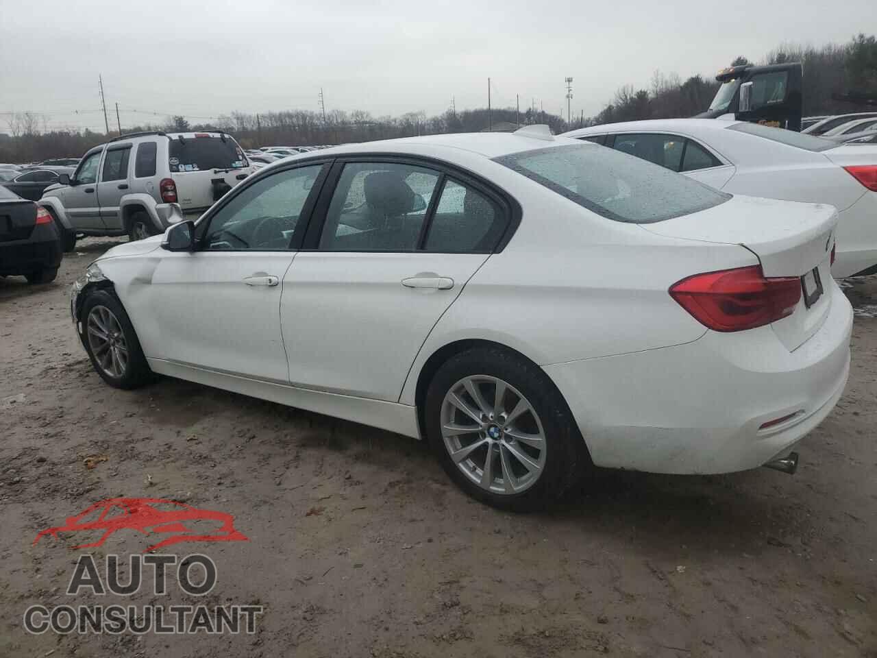 BMW 3 SERIES 2016 - WBA8E1G52GNU10921