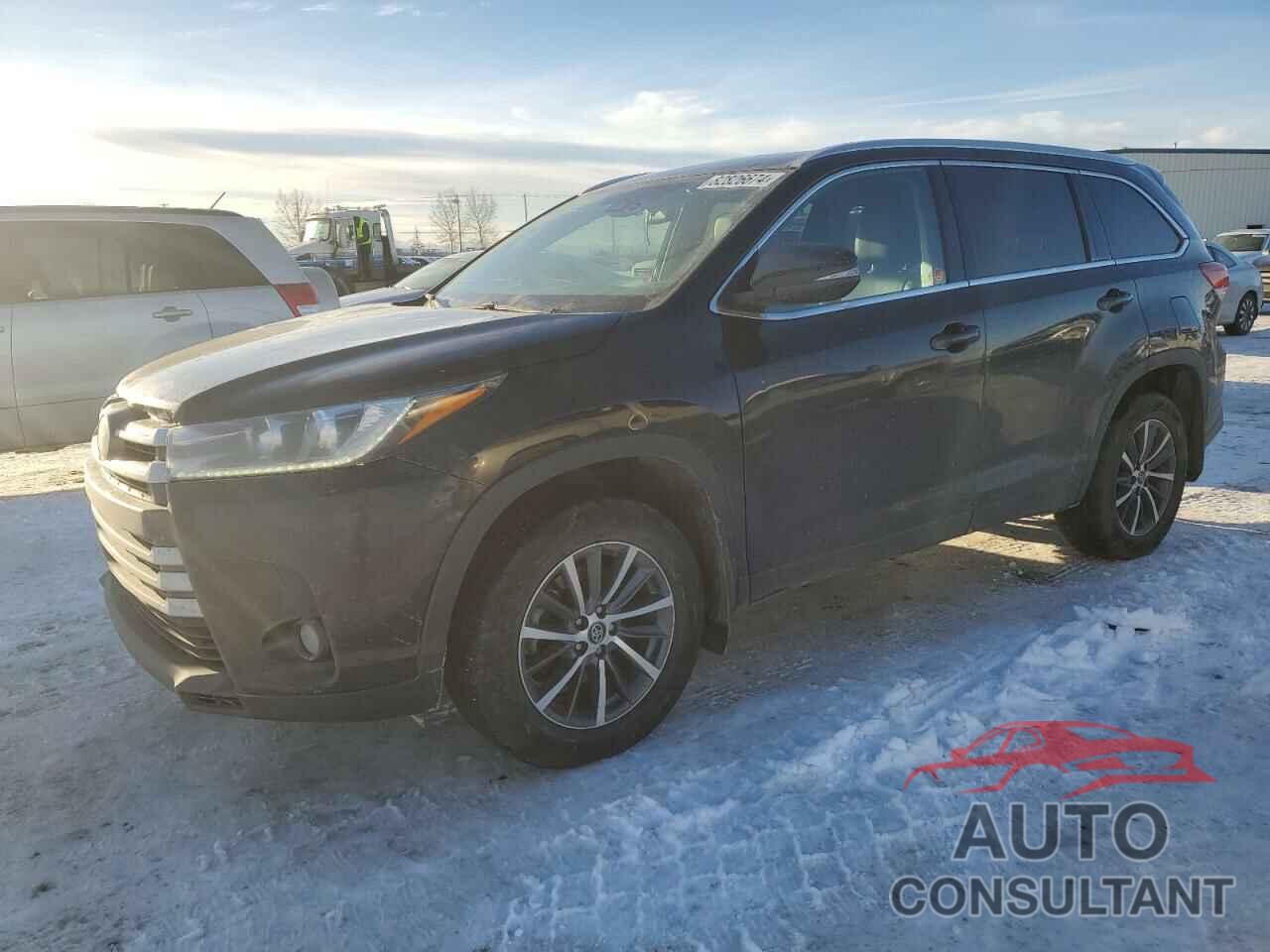 TOYOTA HIGHLANDER 2019 - 5TDJZRFH0KS730325
