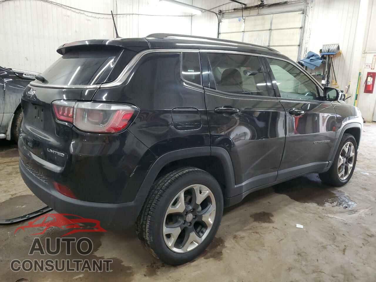 JEEP COMPASS 2018 - 3C4NJDCB2JT329102