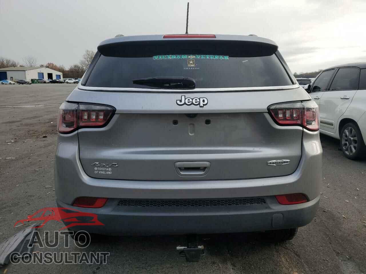 JEEP COMPASS 2017 - 3C4NJDBB8HT680821