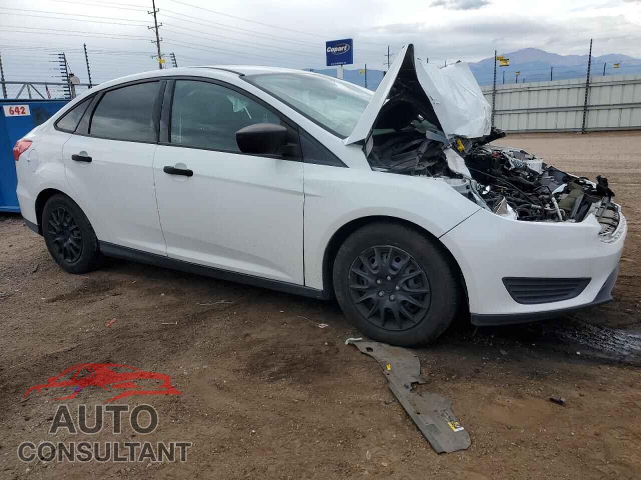 FORD FOCUS 2015 - 1FADP3E24FL221235