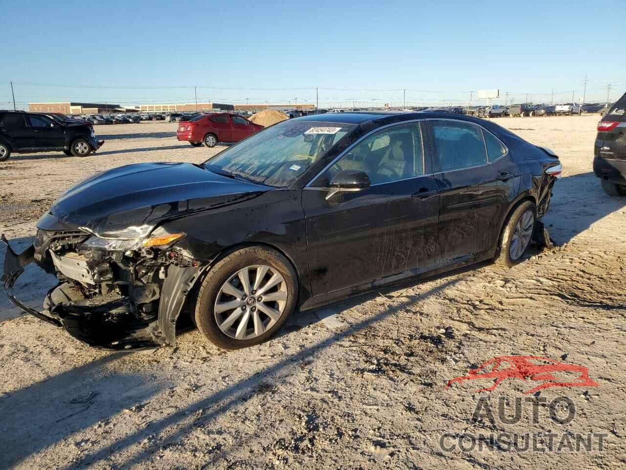 TOYOTA CAMRY 2018 - 4T1B11HK1JU610786