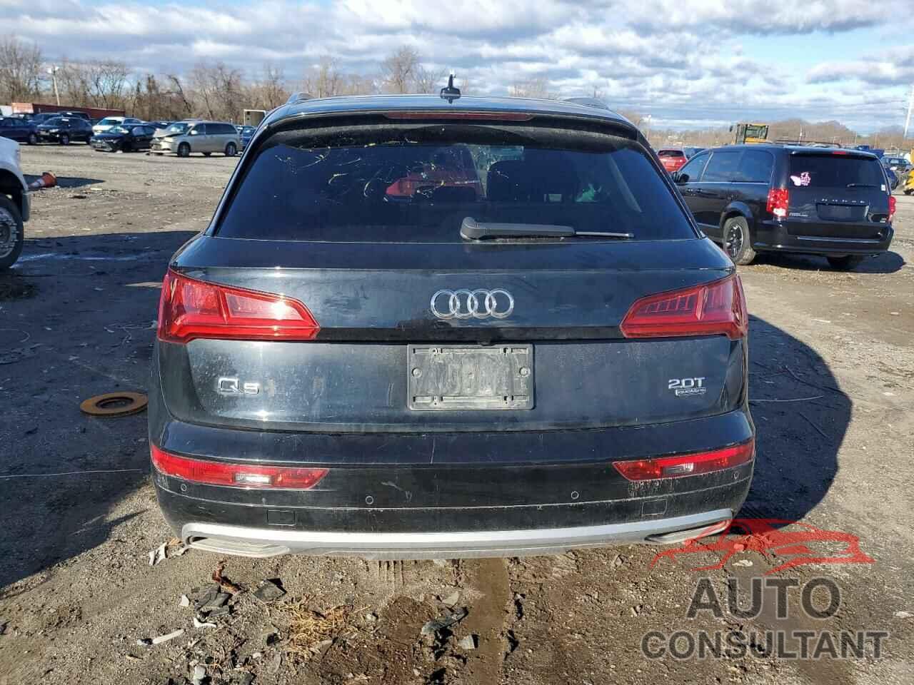 AUDI Q5 2018 - WA1BNAFY0J2032010